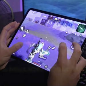 Freelance cameraman in Stockholm filming a gaming video production for a video game company